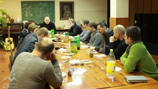 Оплатковая встрча группы МСИ в Кафедральном костеле в Гродно