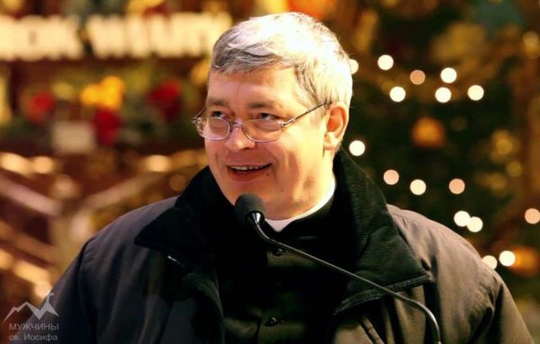 Фото ксендз Петр Павлюкевич